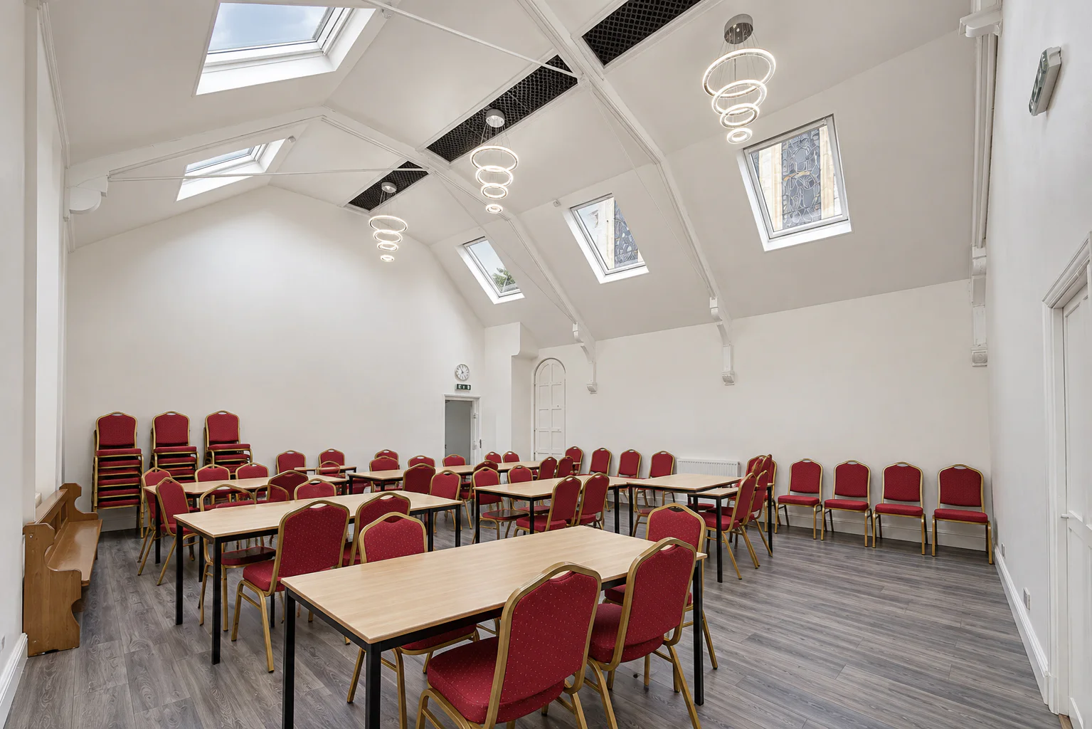 Meeting space for conversation and collaborative design